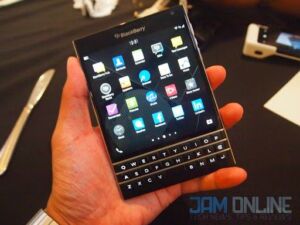 Blackberry Passport 1