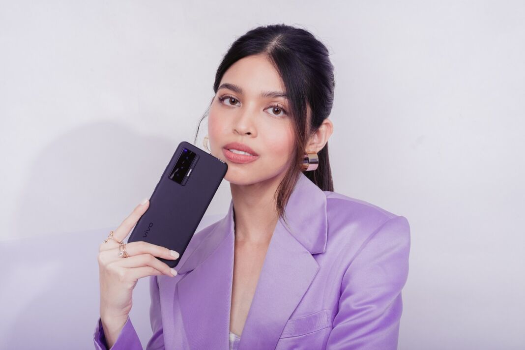 vivo X70 Maine Mendoza Photo 1