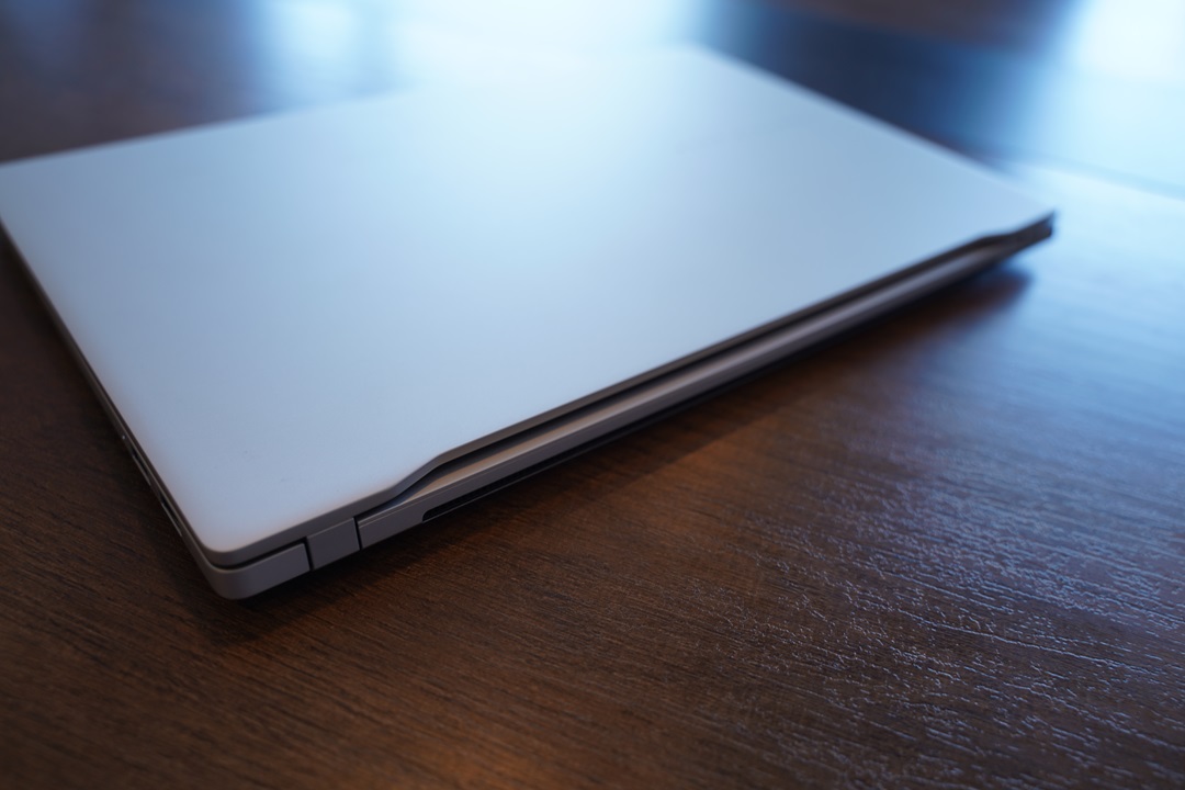 asus vivobook s review slim